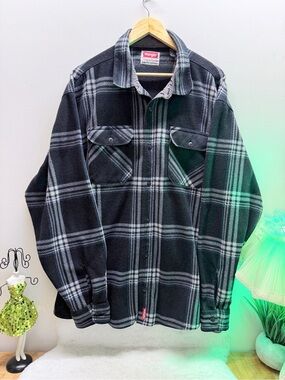 Men’s XXL Wrangler Black & White Plaid Jacket w/ Red Logo on Gray Fleece Label